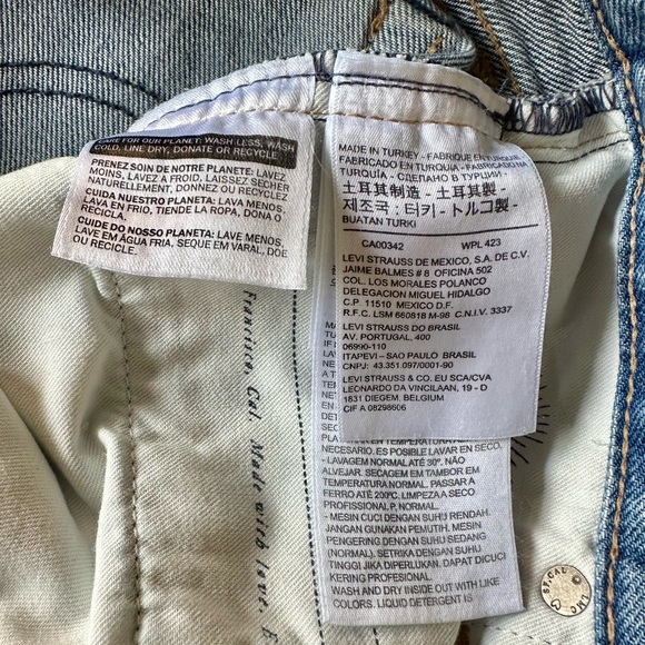 Levi’s Twig High Slim High Rise Slim Leg Ankle Fit Light Wash Button Fly Jeans - Picture 11 of 14